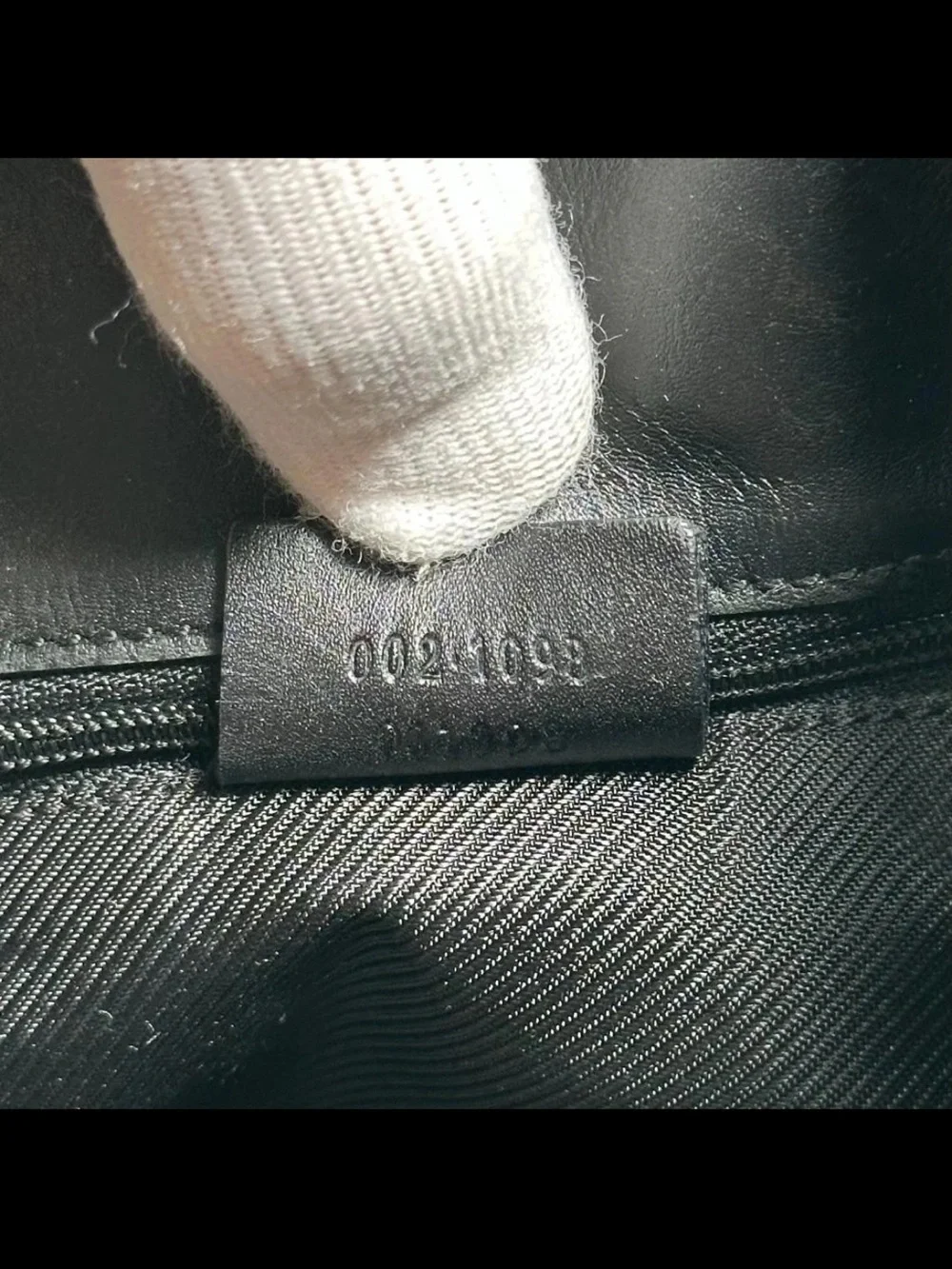 Gucci Monogram Canvas Tote Bag in Beige/Black
